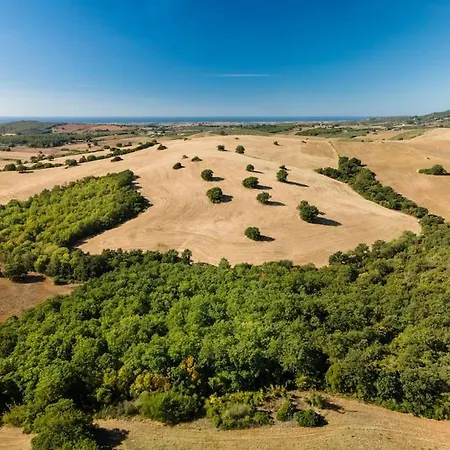Renaissance: In Maremma, Vicina Al Mare Pescia Fiorentina