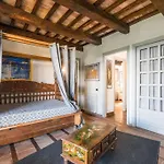 Renaissance: In Maremma, Vicina Al Mare Pescia Fiorentina