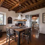 Renaissance: In Maremma, Vicina Al Mare Pescia Fiorentina
