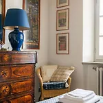 Renaissance: In Maremma, Vicina Al Mare