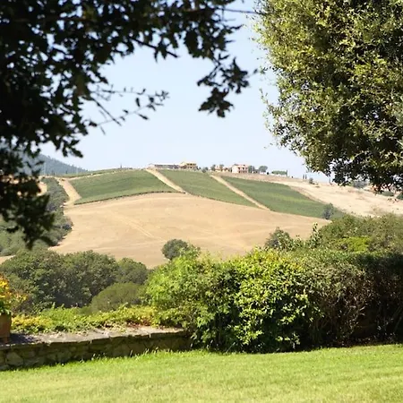 Renaissance: In Maremma, Vicina Al Mare Pescia Fiorentina